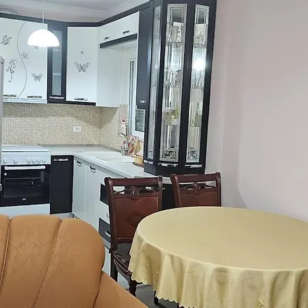 Topuzi First Floor Villa Pogradec